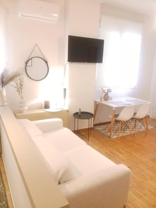 Beautiful Downtown Studio! Ioannina Exterior foto